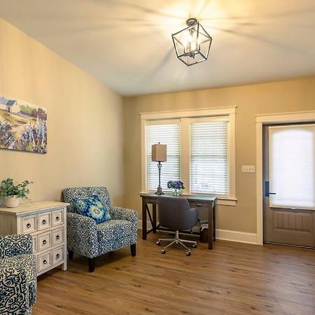The Queen Place - Updated-Private Backyard Gordonville Екстериор снимка