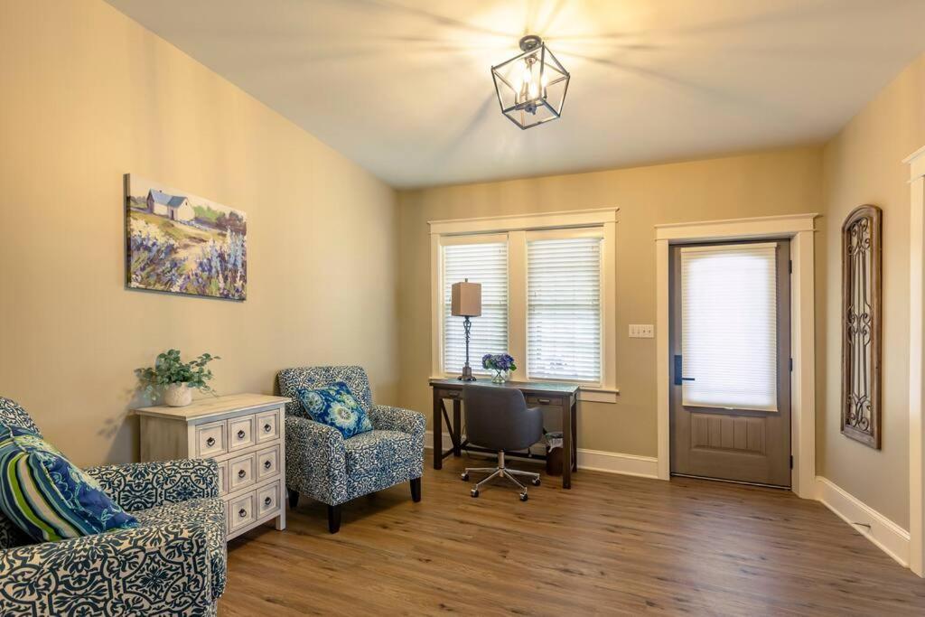 The Queen Place - Updated-Private Backyard Gordonville Екстериор снимка