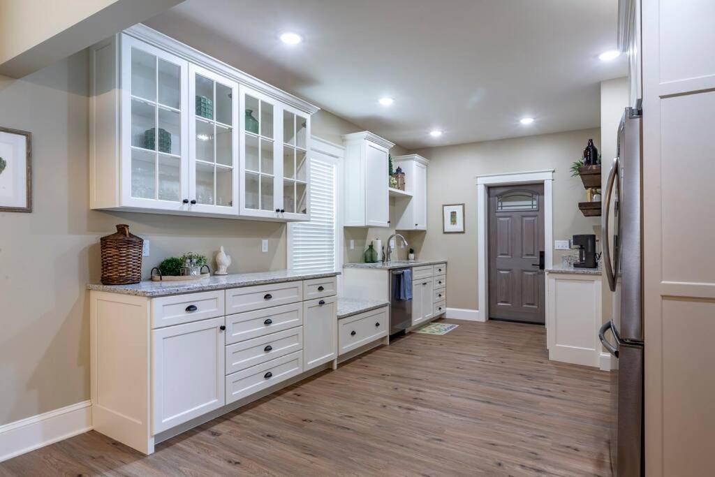 The Queen Place - Updated-Private Backyard Gordonville Екстериор снимка