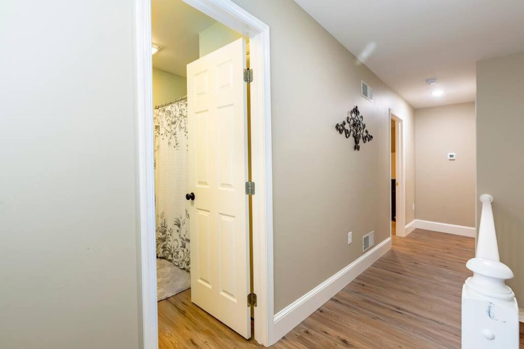 The Queen Place - Updated-Private Backyard Gordonville Екстериор снимка