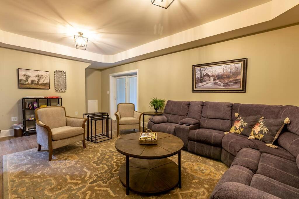The Queen Place - Updated-Private Backyard Gordonville Екстериор снимка