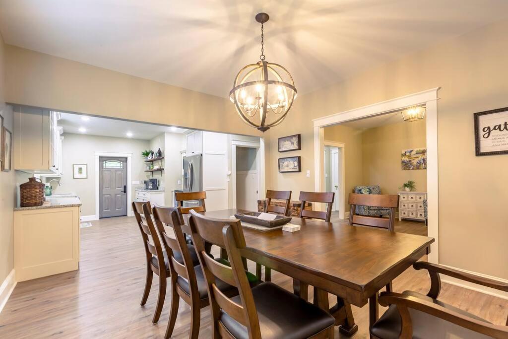 The Queen Place - Updated-Private Backyard Gordonville Екстериор снимка